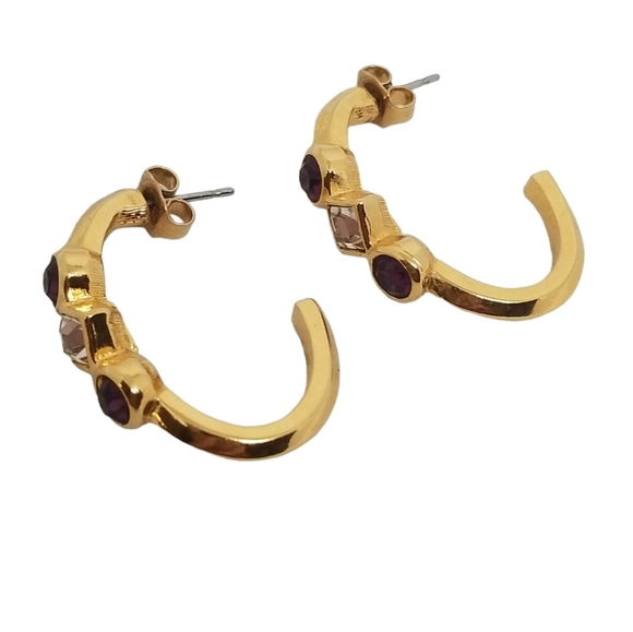 AVON VINTAGE GOLDTONE & FAUX AMETHYST JEWELED SEMI-HOOP STATEMENT EARRINGS - Picture 4 of 6